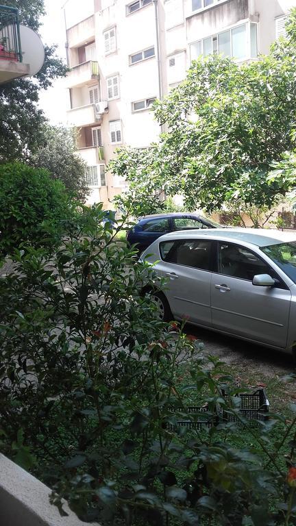 Centar Guest House Макарська Екстер'єр фото